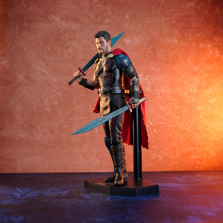 Crazy Toys Marvel Thor : Ragnarok 1:6 Scale 28 CM Tall Limited Edition Collectible Statue