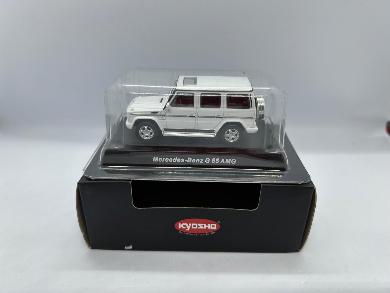Kyosho Mercedes-Benz G55 AMG 1:64 White