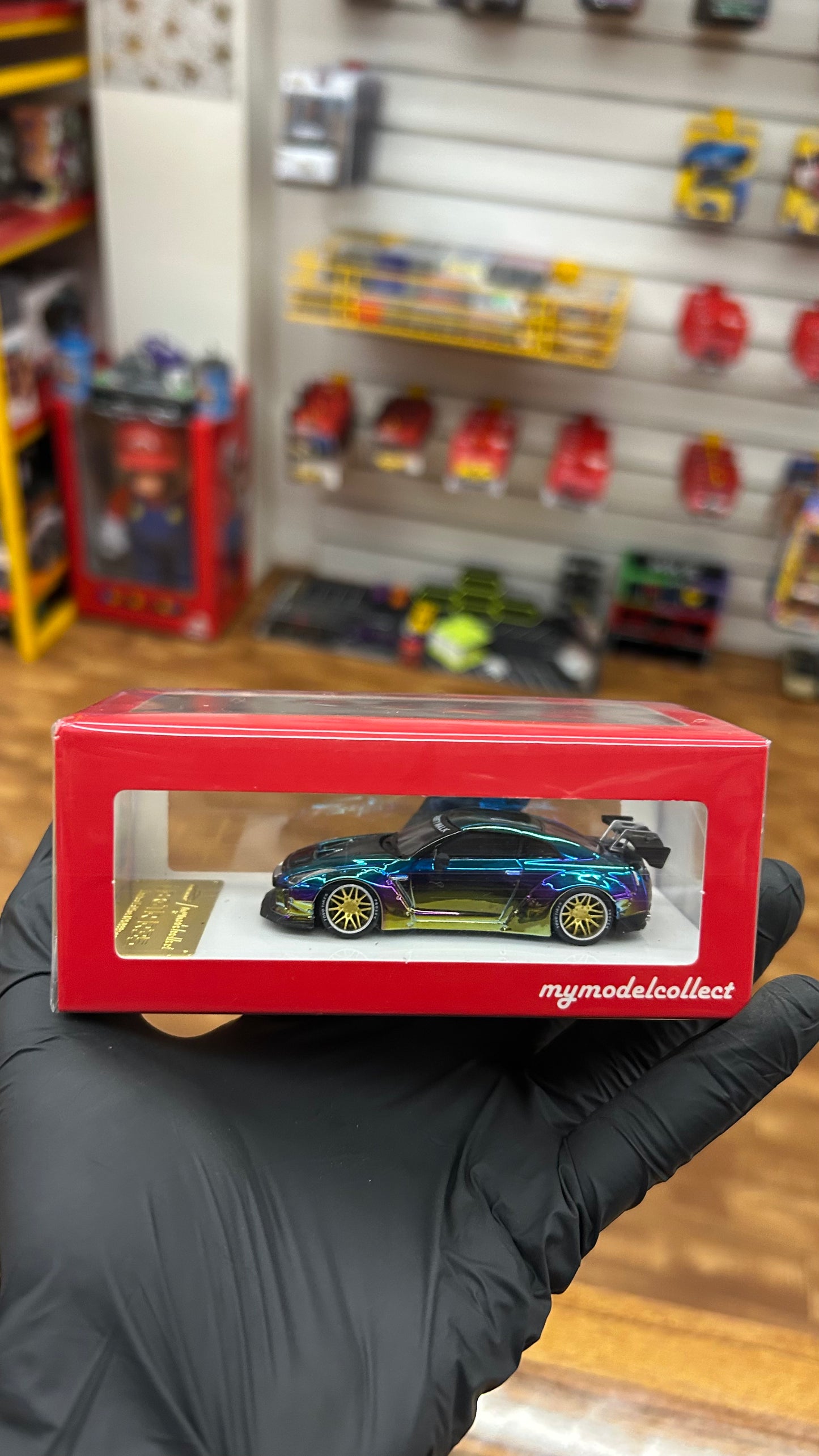 MC Nissan GT-R35 LBWK 1:64 Scale Limited Edition