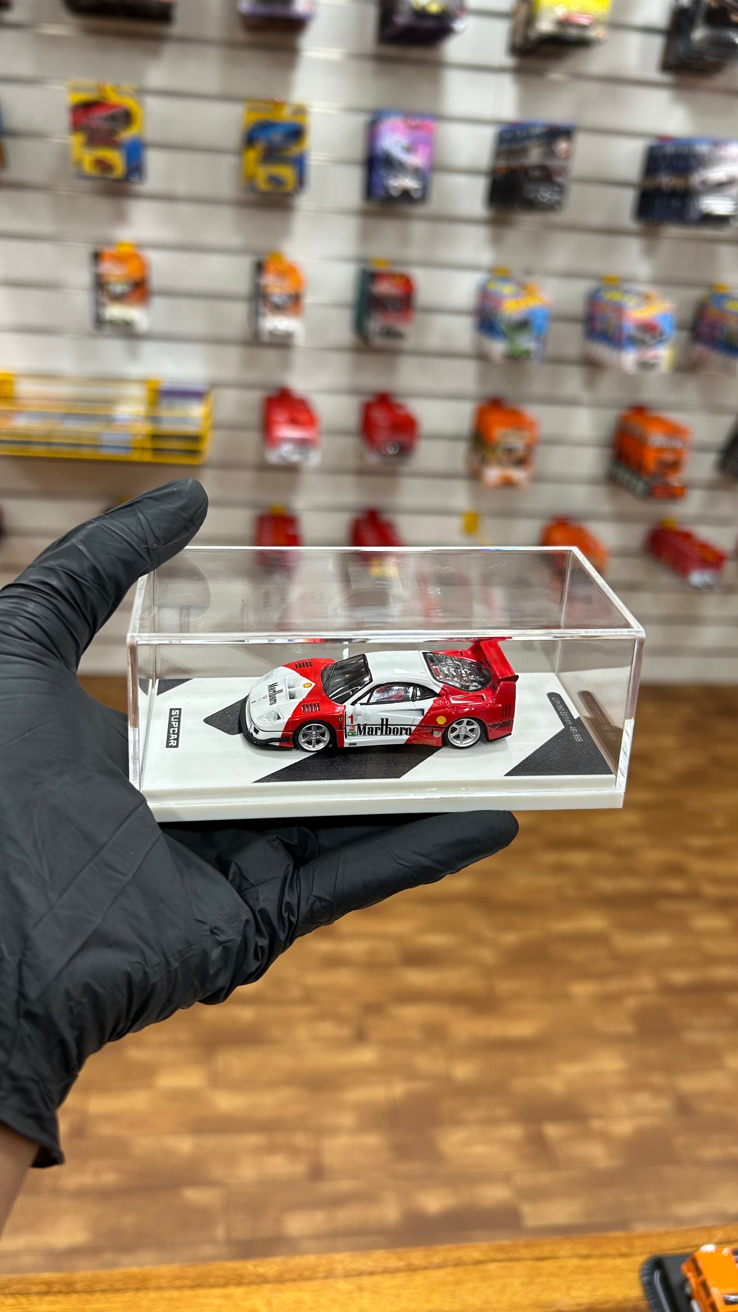 Supcar 1:64 Scale Diecast Ferrari F40 Limited Edition
