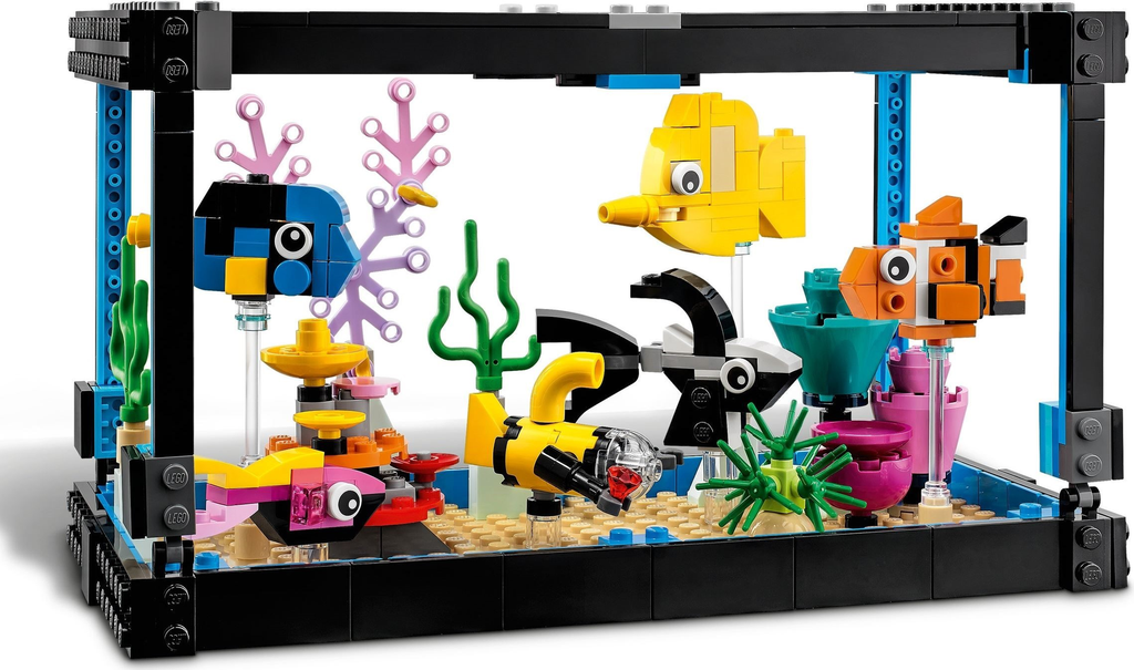 LEGO Creator 3in1 Fish Tank 31122 Building Kit (352 Pieces)