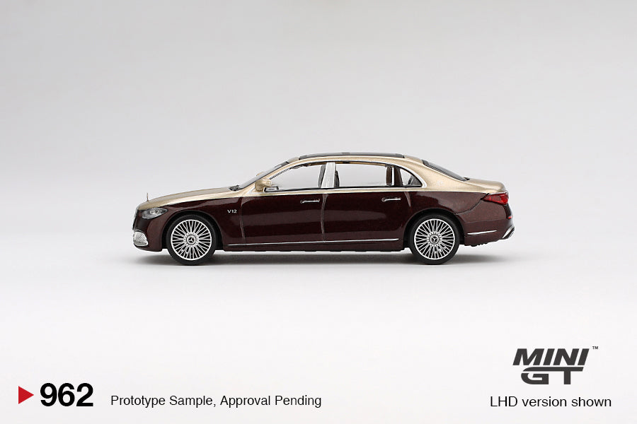 MINI GT Mercedes-Maybach S 680 Gold / Dark Red Metallic