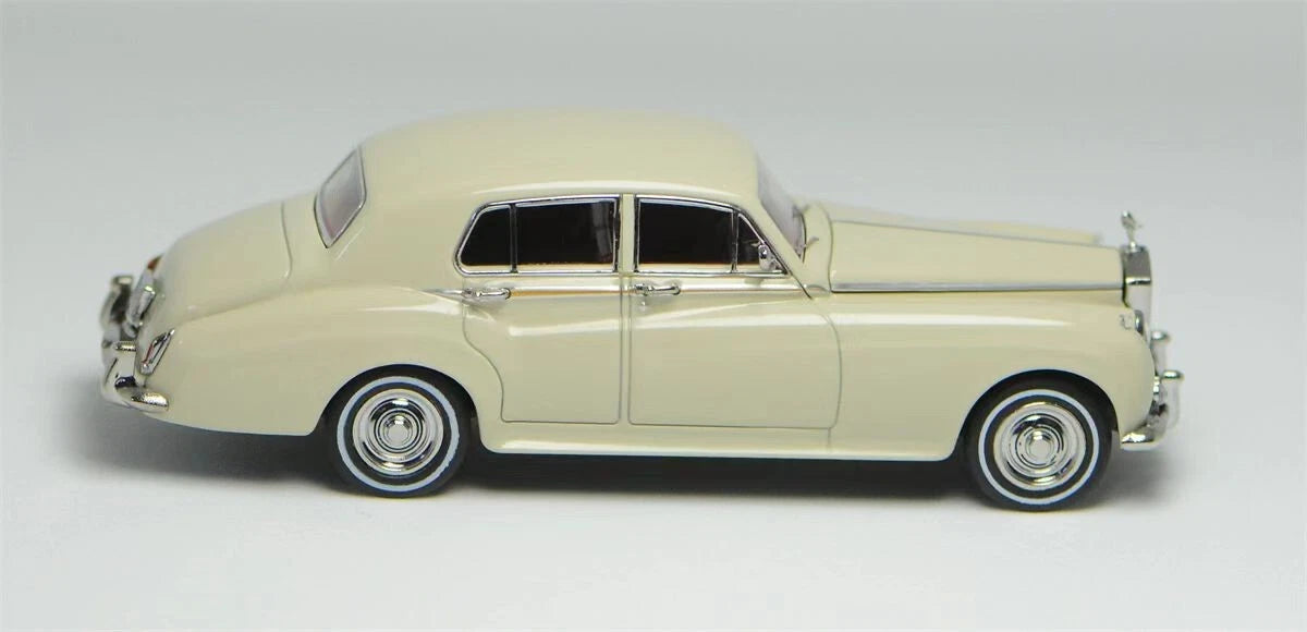 GFCC 1:64 1955 Royce Silver Cloud Limited Edition 499