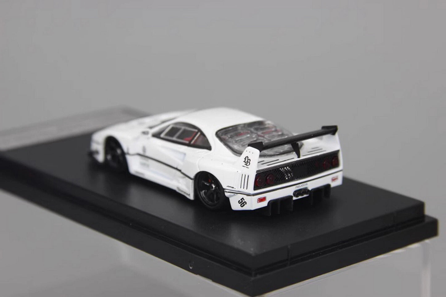 Street Weapon 1/64 Scale Ferrari F40 LBWK White Diecast Car