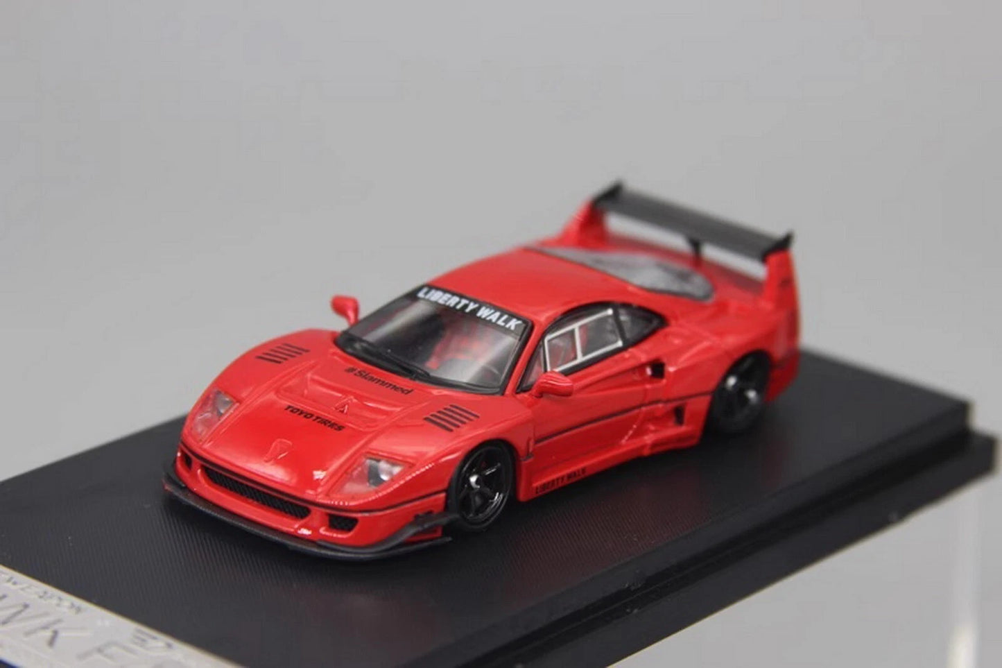 Street Weapon 1/64 Scale Ferrari F40 LBWK White Diecast Car