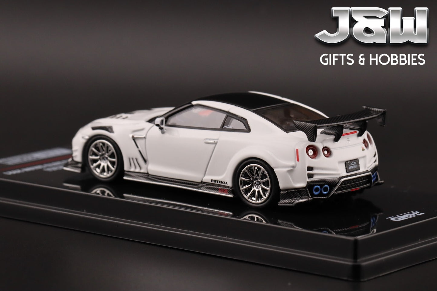INNO64 Nissan GT-R R35 Top Secret Tokyo Auto Salon 2021 1/64