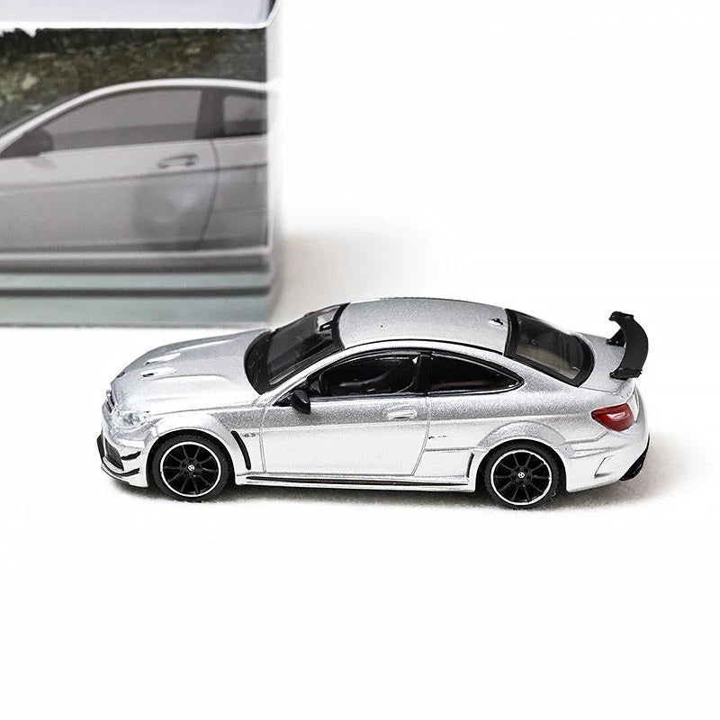 Tarmac Works 1/64 Mercedes-Benz C 63 AMG Coupé Black Series Silver