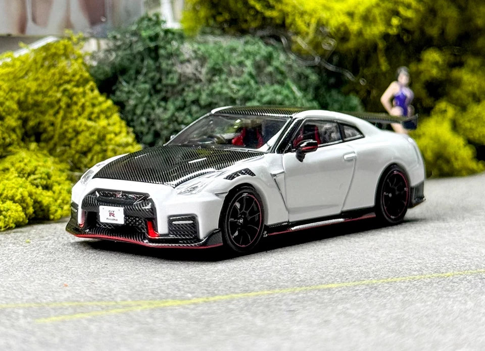INNO64 1:64 JDM White Carbon GT-R R35 NISMO Sports Model Diecast Collect Car