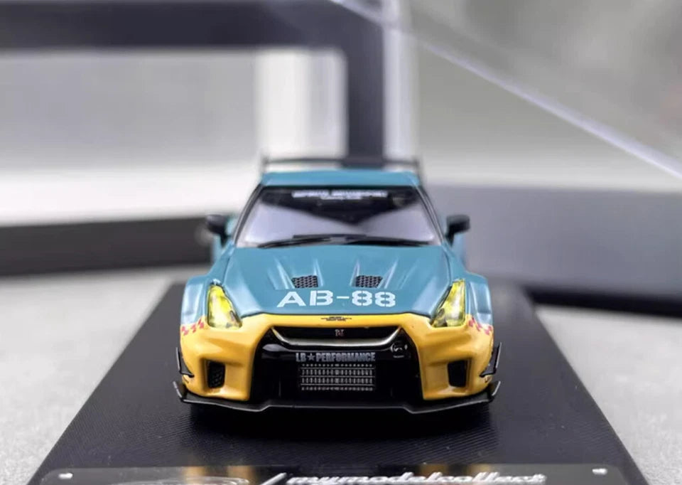 MC 1:64 Green LB GTR R35 35GT-RR Racing Sports Model Diecast
