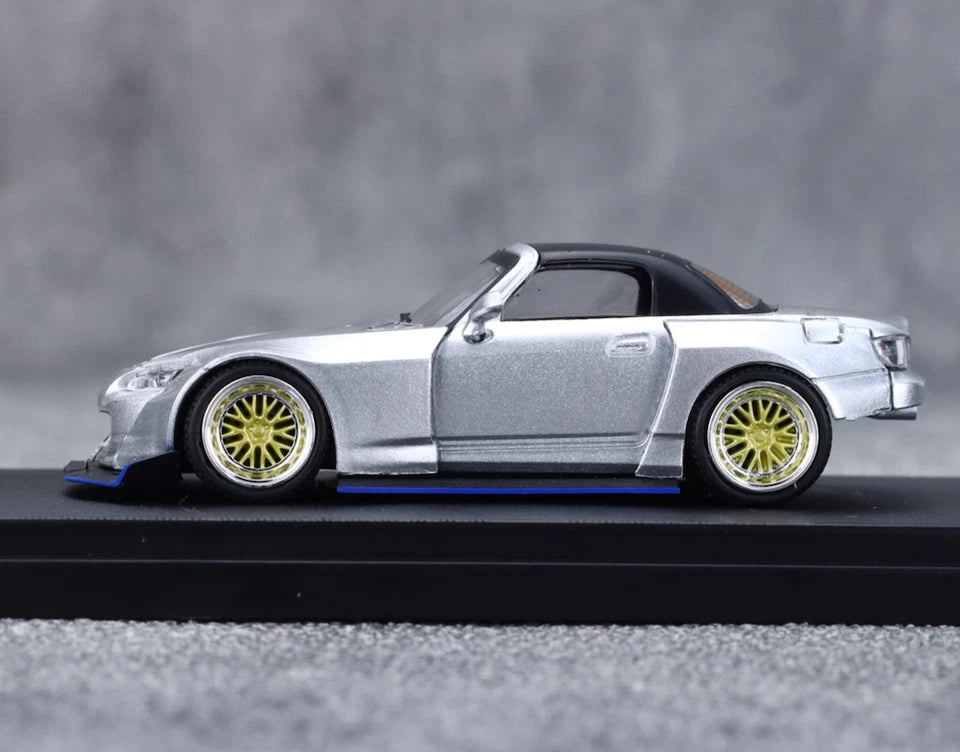 RM 1:64 Silver S2000 Convertible Widebody Sports Model Diecast Metal Car