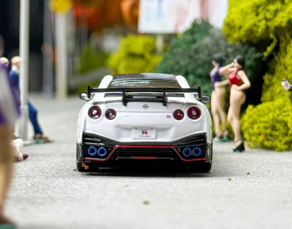 INNO64 1:64 JDM White Carbon GT-R R35 NISMO Sports Model Diecast Collect Car