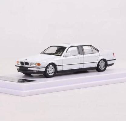 DCM 1:64 White 1996-98 E38 L7 728il Luxury Sedan Model Diecast Metal Car New