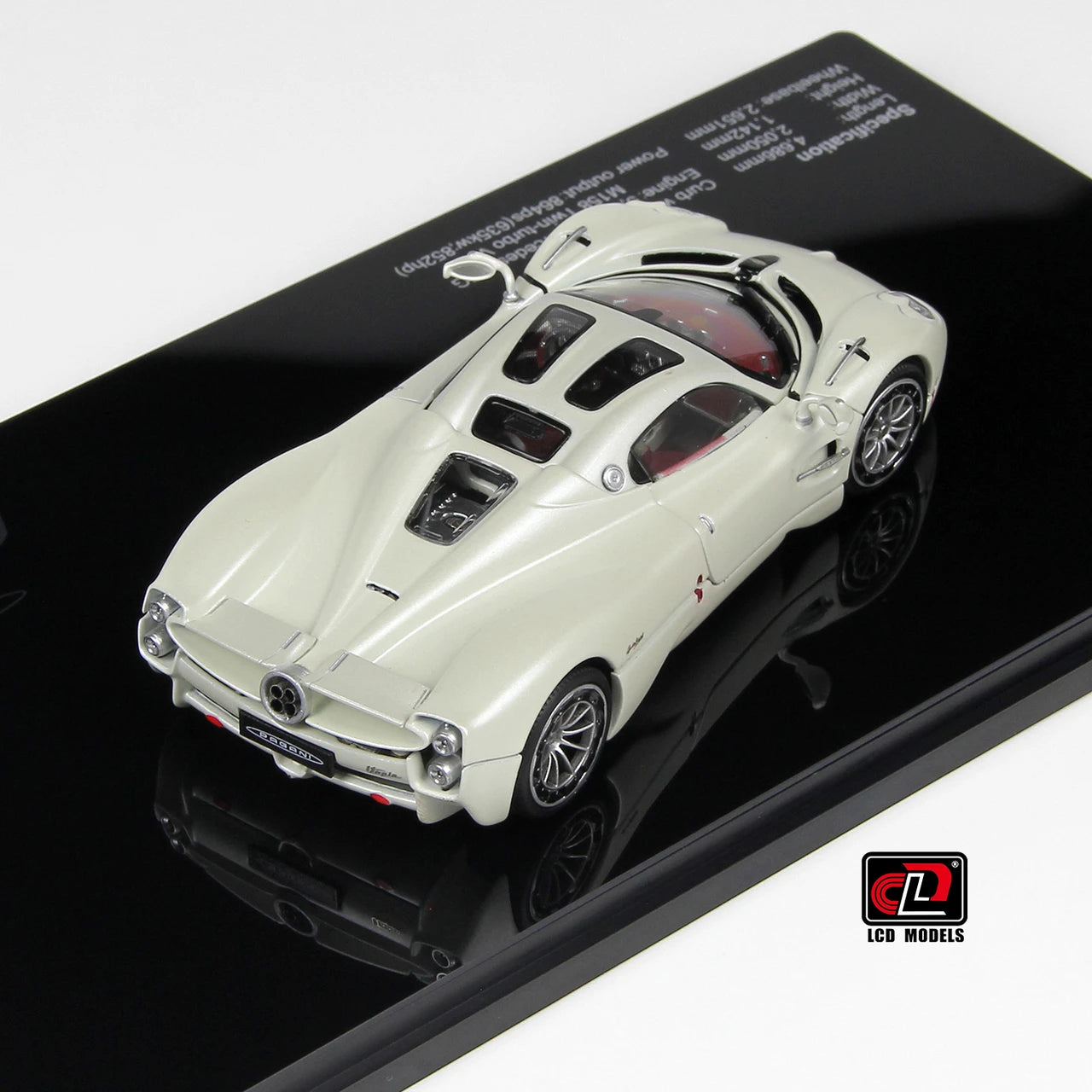 Cocoland Toys LCD Models Pagani Utopia White front three-quarter view