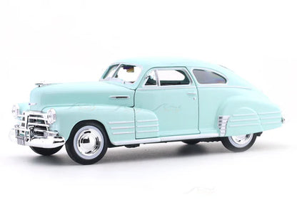 Maisto 1948 Chevrolet Fleetline Aerosedan green 1:24  Licensed Diecast Scale Model Car Collectible