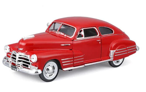 Maisto 1948 Chevrolet Fleetline Aerosedan 1/24 Red