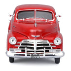 Maisto 1948 Chevrolet Fleetline Aerosedan 1/24 Red
