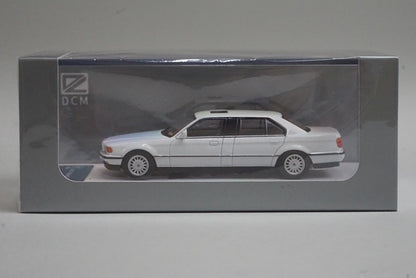 DCM 1:64 White 1996-98 E38 L7 728il Luxury Sedan Model Diecast Metal Car New