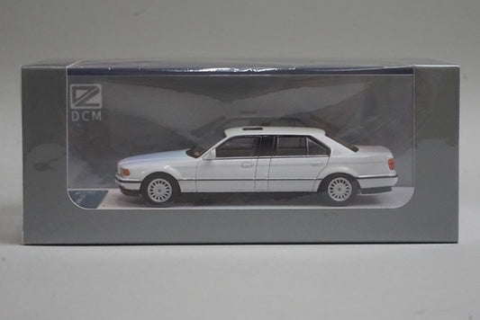 DCM 1:64 White 1996-98 E38 L7 728il Luxury Sedan Model Diecast Metal Car New