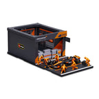 Bburago F1 Mclaren F1 Team MCL38 2024 Pit Pass Diorama Oscar Piastri 1/43 Scale