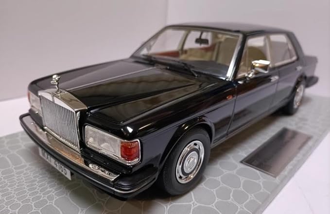 GFCC 1:64 1994 Rolls-Royce Silver Spur, Beltline in BLACK&BLUE  Diecast Model