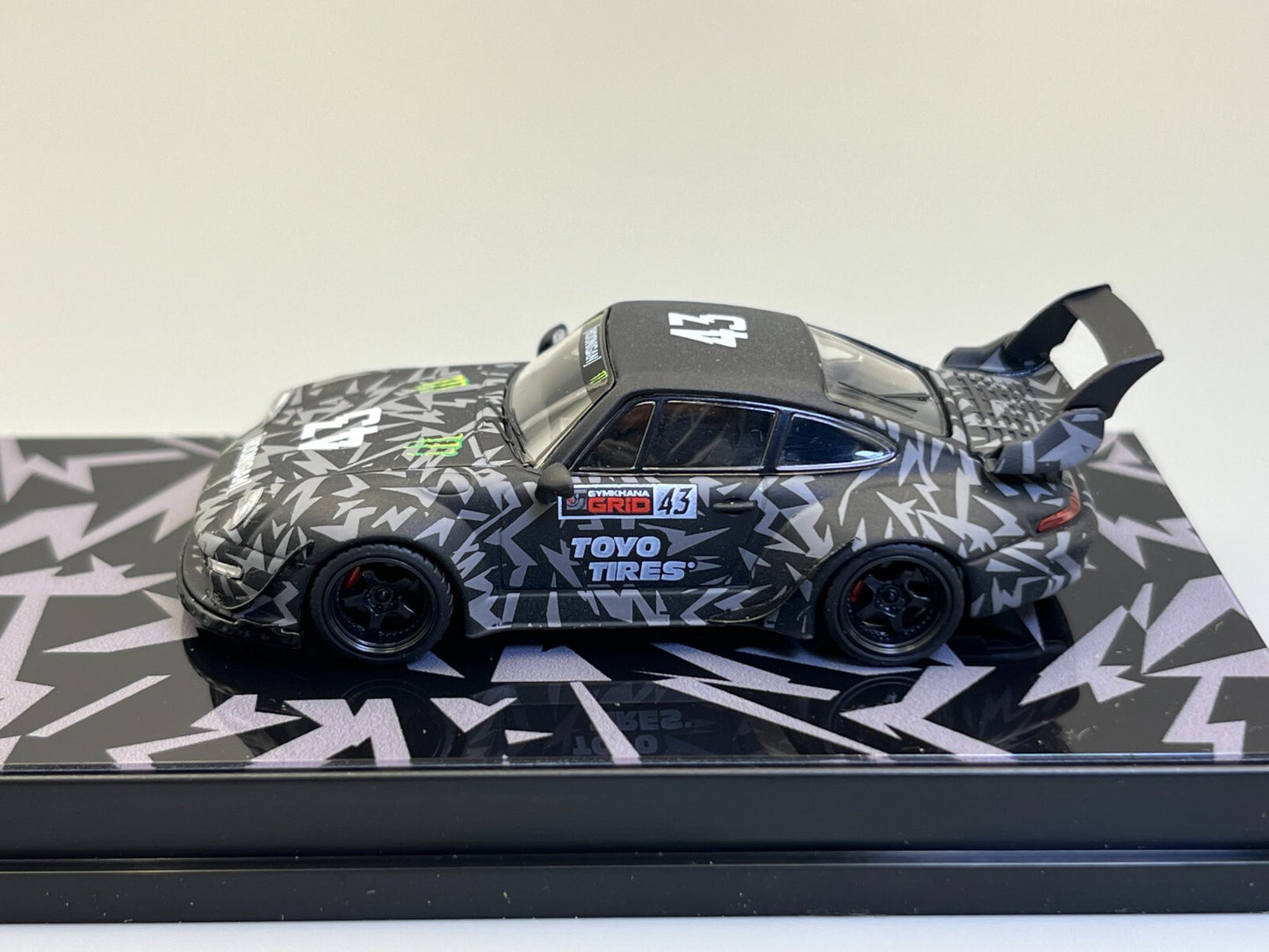 Flame 1:64 Scale Black RWB 993 Hoonigan #43 Sports Diecast Metal Car