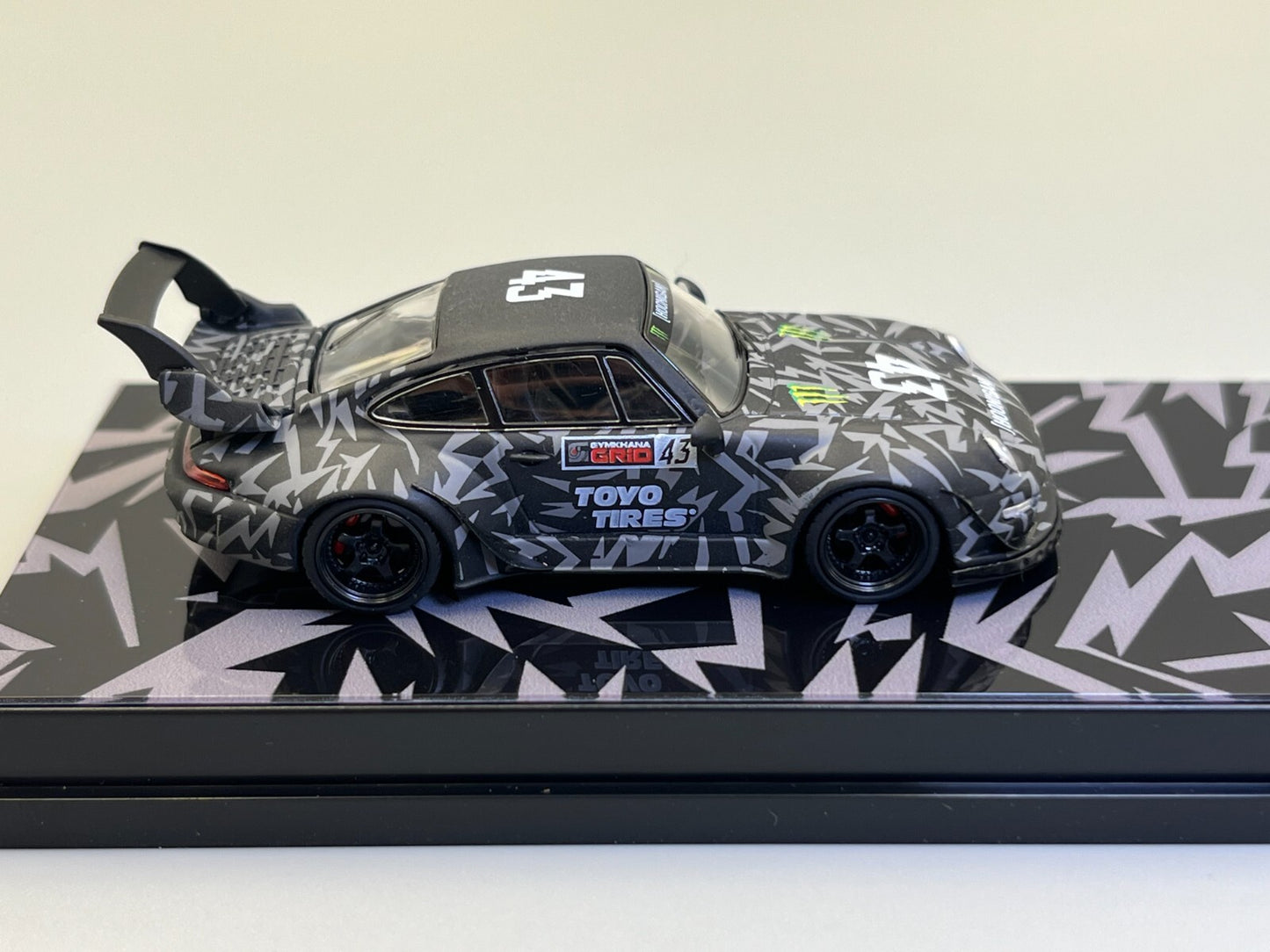 Flame 1:64 Scale Black RWB 993 Hoonigan #43 Sports Diecast Metal Car