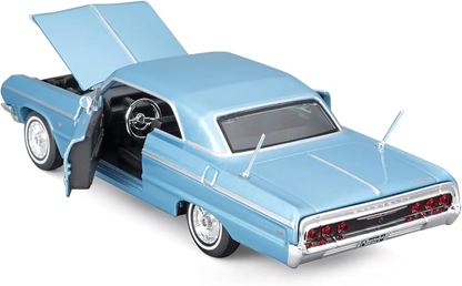 Maisto Chevrolet Impala SS Car Model 1964 (Blue)