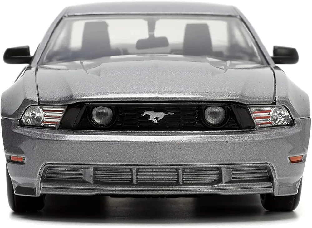 Jada Toys Big Time Muscle 1:24 2010 Ford Mustang GT Die-cast Car