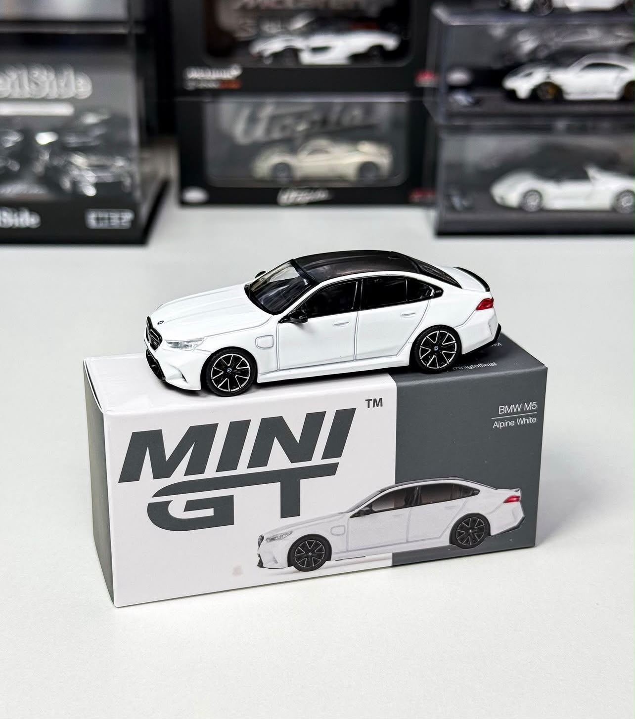 MINI GT BMW M5 Alpine White 1:64 Scale Die Cast Car