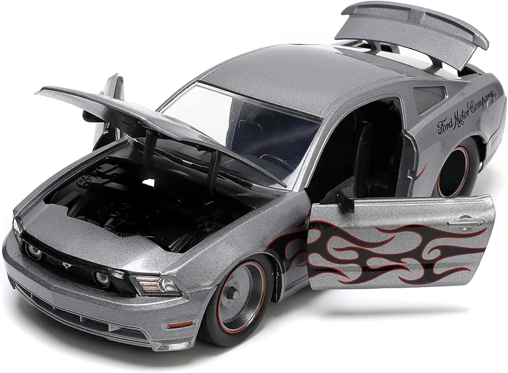 Jada Toys Big Time Muscle 1:24 2010 Ford Mustang GT Die-cast Car