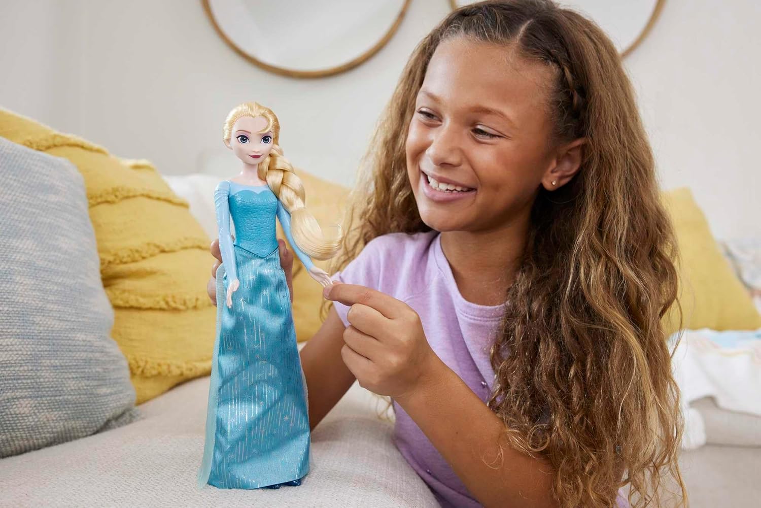 Elsa Posable Fashion Doll with Signature Clothing and Accessories, Frozen Movie Toys