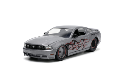 Jada Toys Big Time Muscle 1:24 2010 Ford Mustang GT Die-cast Car