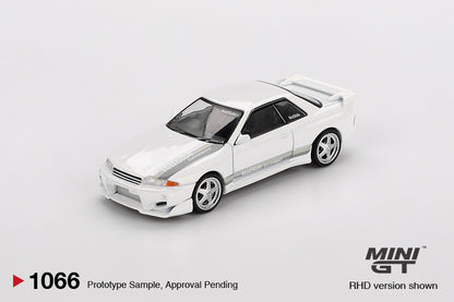 MINI GT Nissan Skyline GT-R (R32) VeilSide Combat C-I White