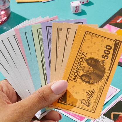 Monopoly: Barbie Edition Board Game, Ages 8+, 2-6 Players, Fun Family Games for Kids and Adults, with 6 Barbie-Themed Pink Zinc Tokens, Kids Gifts