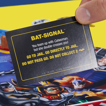 Monopoly Batman Edition Board Game | Monopoly Game for Batman Fans | Ages 8 and Up | 2 to 4 Players | Family Games | Strategy Games for Kids and Adults