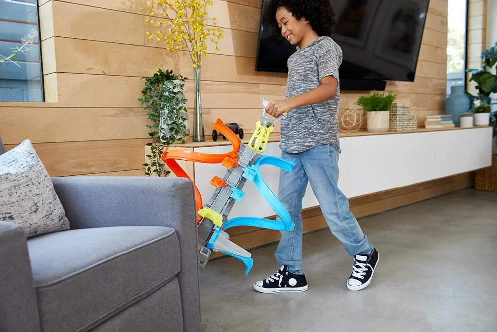 Hot Wheels Loop & Launch Track Set