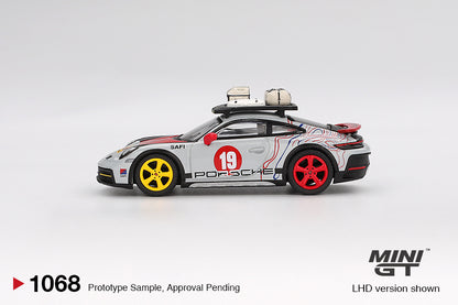MINI GT Porsche 911 Dakar "Uncle Rally"