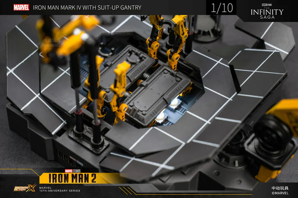 ZD Toys Iron Man 2 (II) - Iron Man Mark 4 (IV) with Suit-Up Gantry Action Collectable Figure
