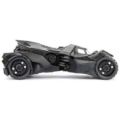 Batmobile 2015 w/Batman Figure (Batman Arkham Knight) 1:24 Die Cast