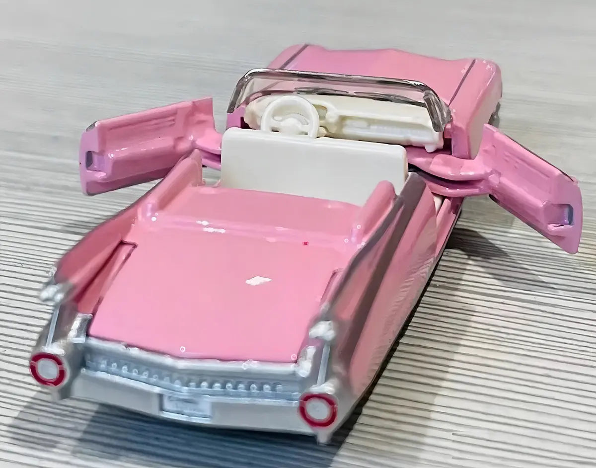 Bburago 1/64 Cadillac Eldorado Biarritz 59  Cor Rosa