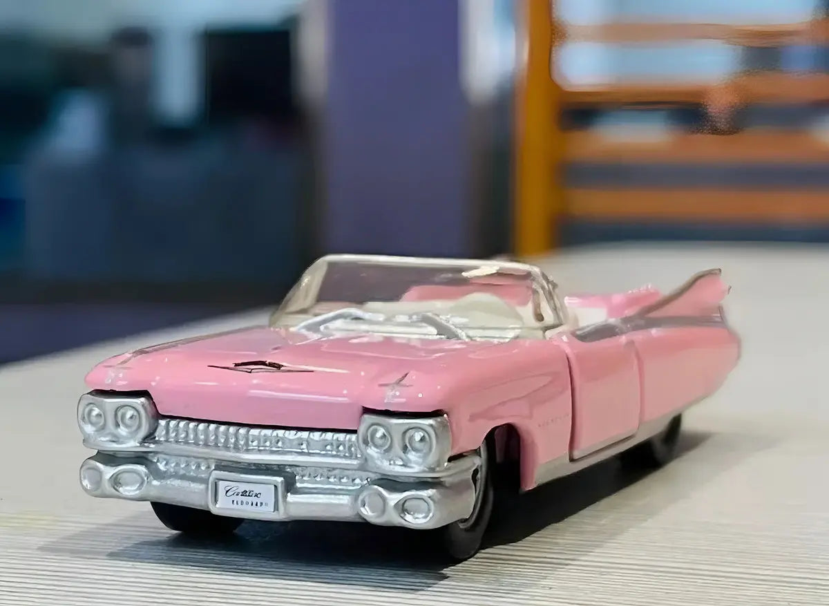 Bburago 1/64 Cadillac Eldorado Biarritz 59  Cor Rosa