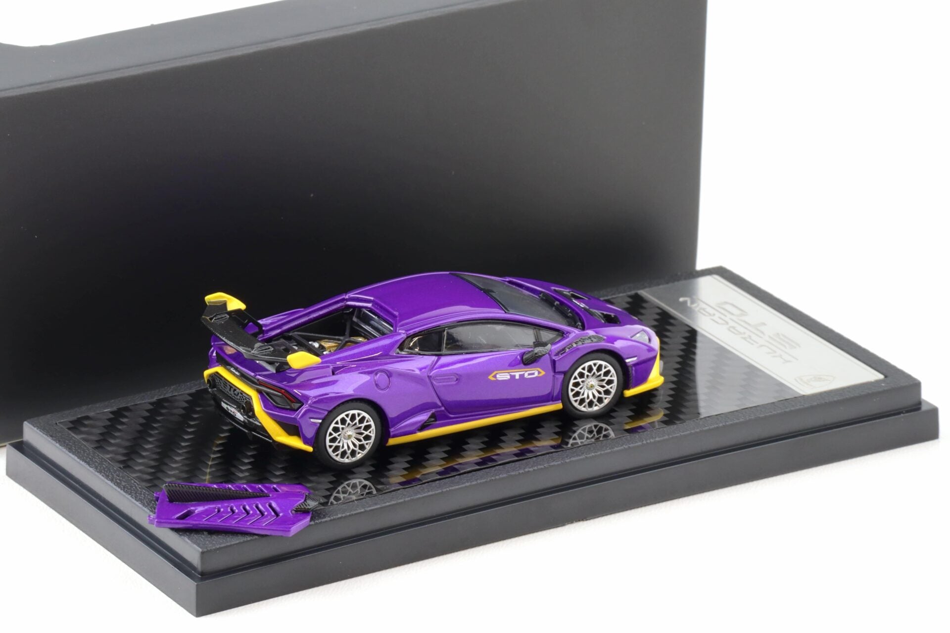 1:64 LCD Models Lamborghini Huracan STO Coupe Purple Metallic