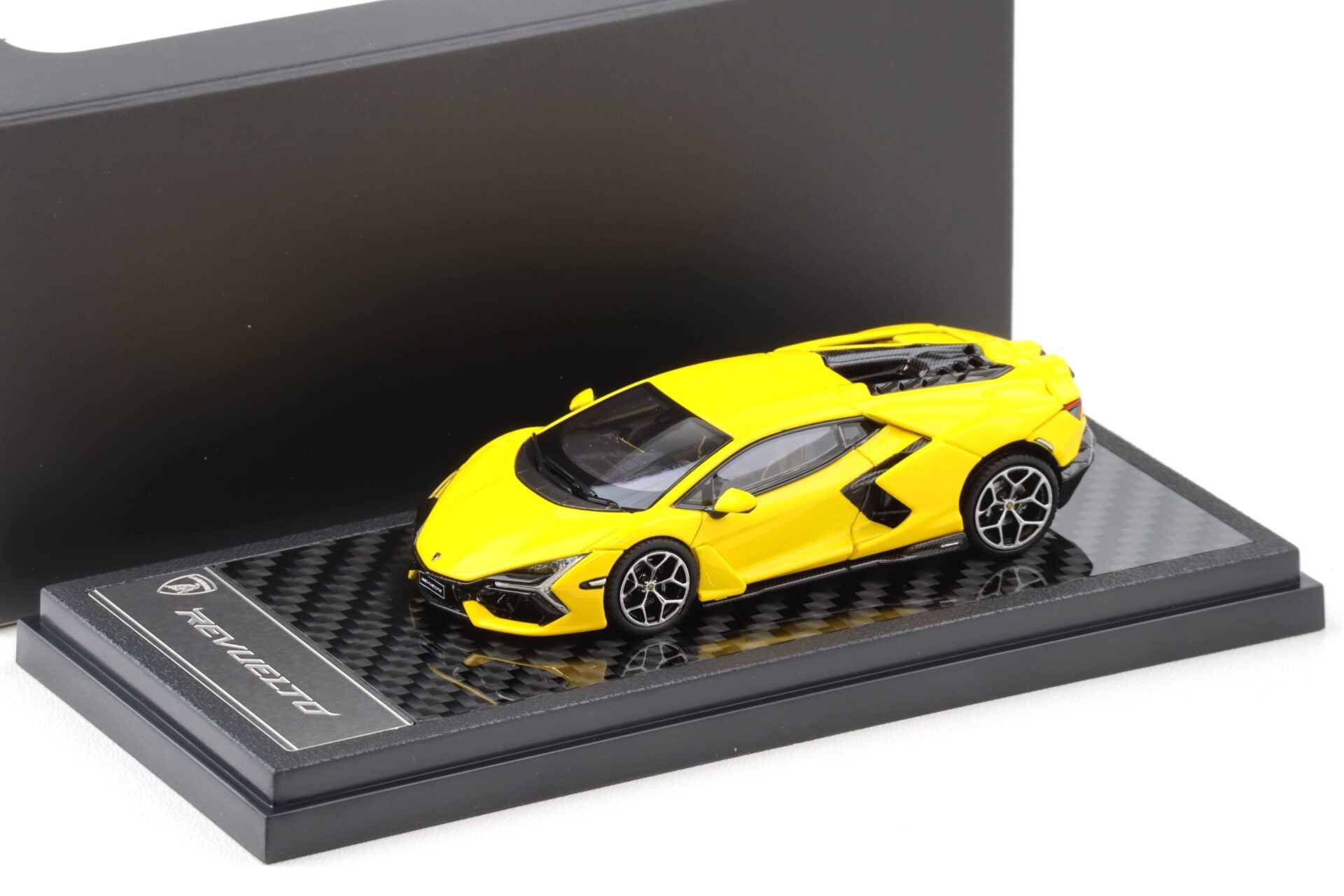 1:64 LCD Models Lamborghini Revuelto Coupe yellow