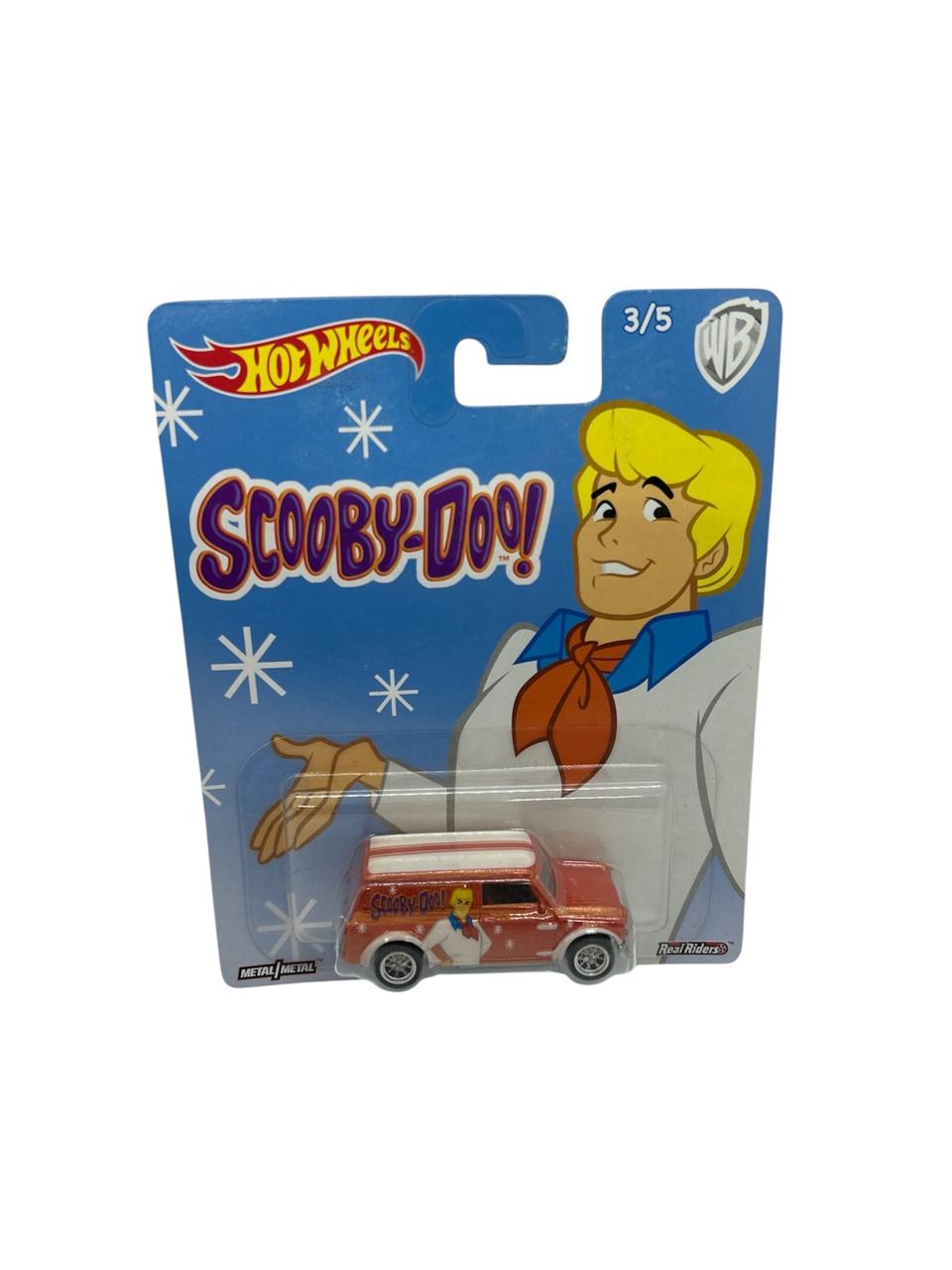 Premium Hot Wheels 2017 Scooby Doo Fred 67 Austin Mini Van