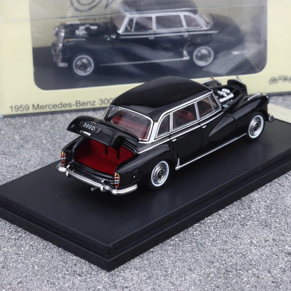 GFCC 1:64 Black 1959 300D Classic Vintage Sports Model Diecast Metal Car