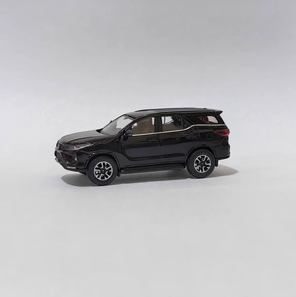 PARA64: 2023 Toyota Fortuner RHD (Attitude Black) 1:64 Scale