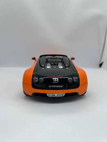 Rastar 1/18 Scale Model 43900 - Bugati Veyron 16.4 Grand Sport Vitesse - Orange