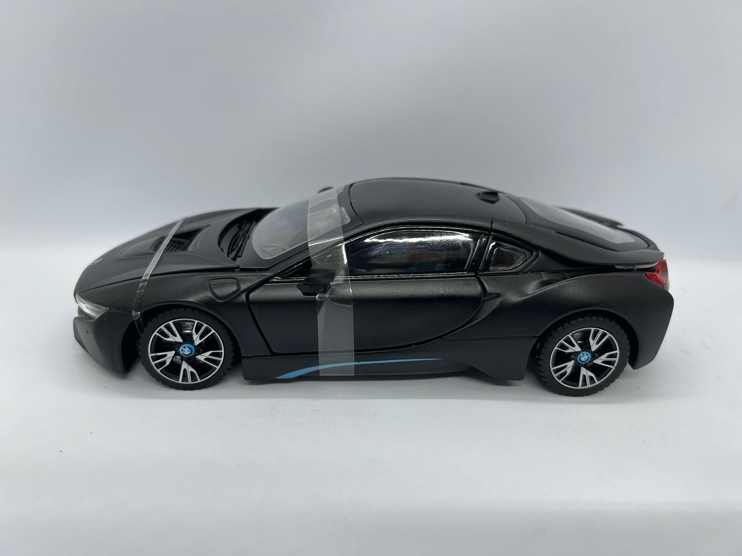 RASTAR Die Cast 1:24 BMW i8, Black