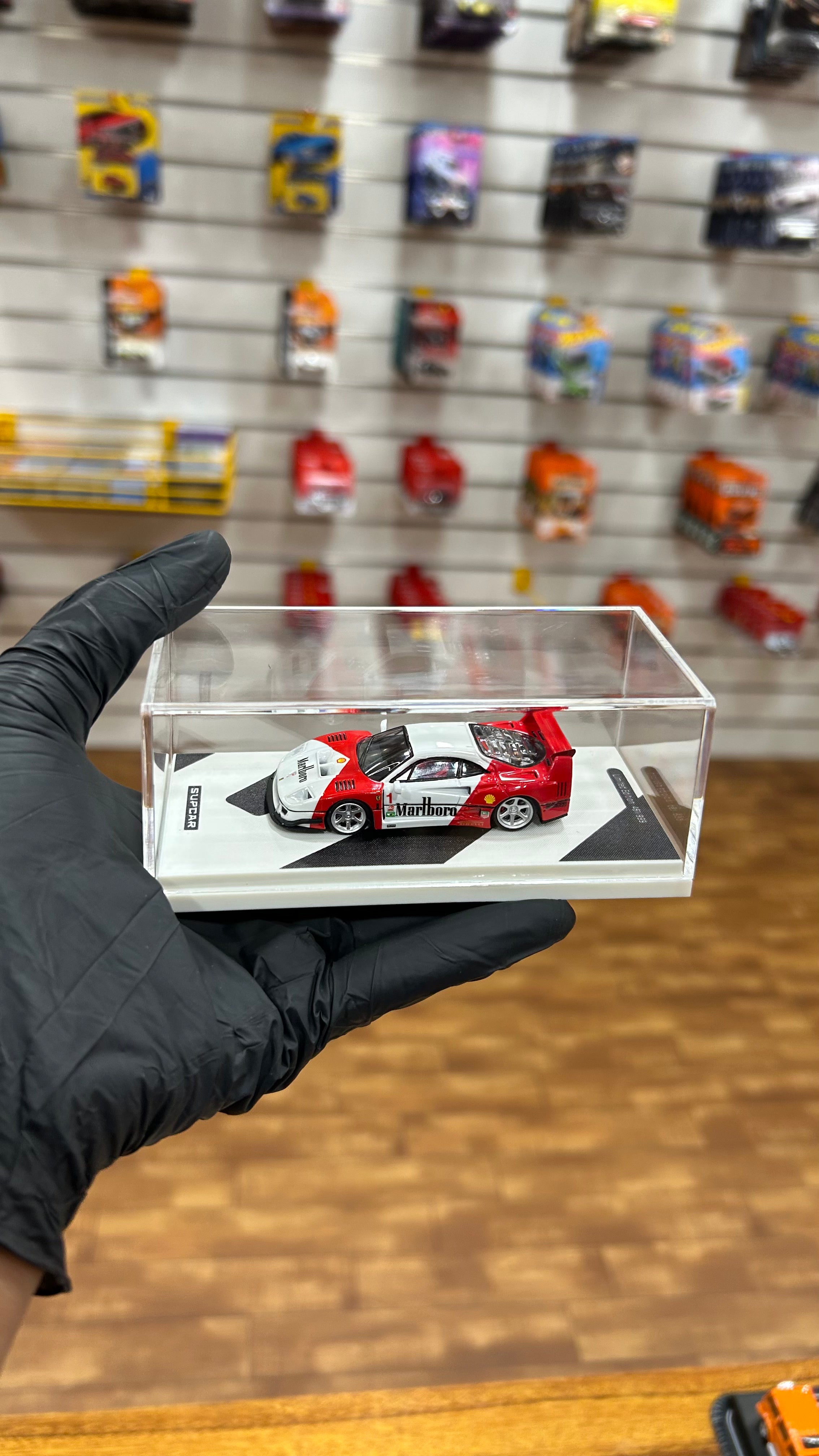 Supcar 1:64 Scale Diecast Ferrari F40 Limited Edition