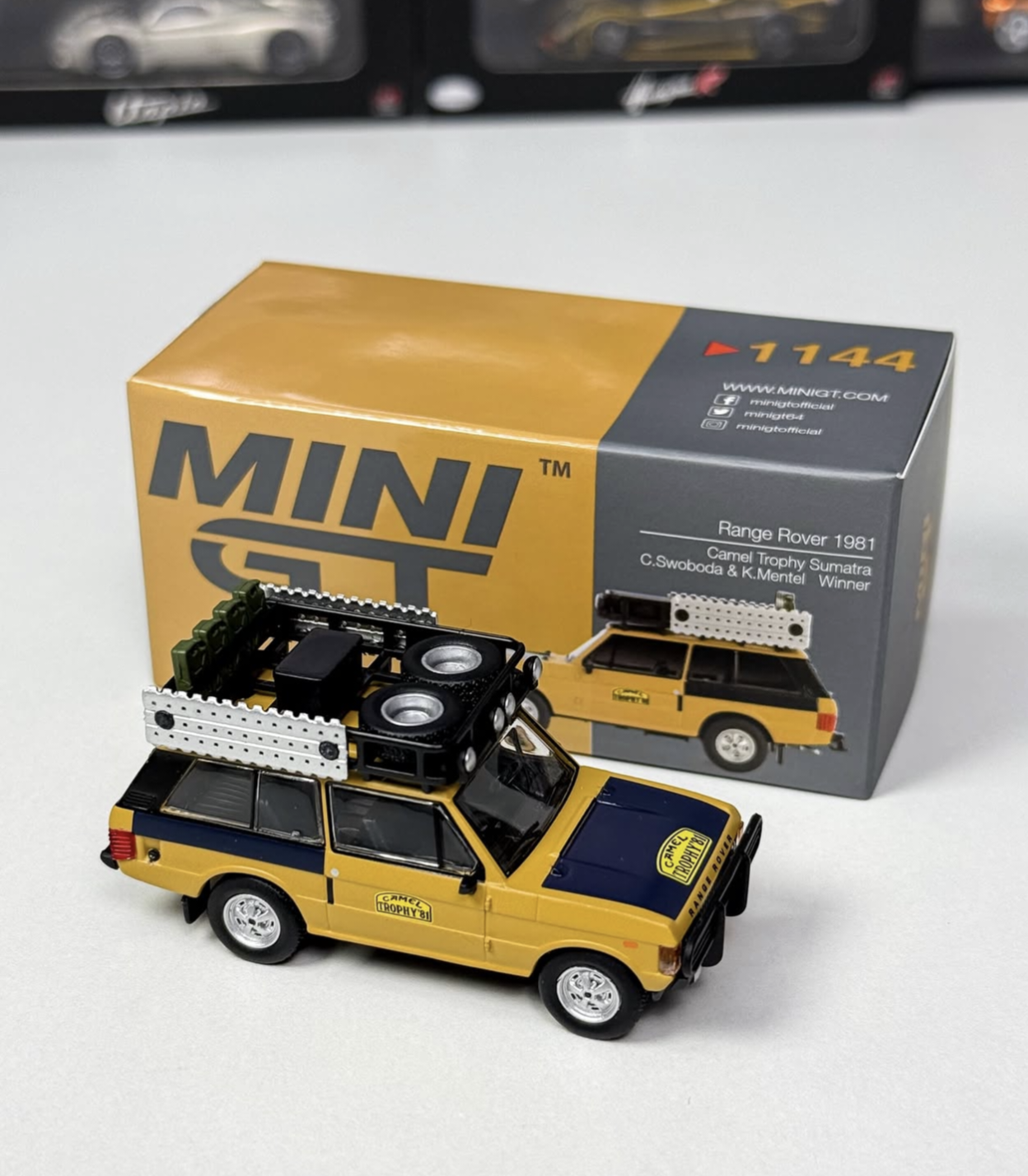 MINI GT Range Rover 1981 Camel Trophy Sumatra Winner #1144 Cocoland Toys